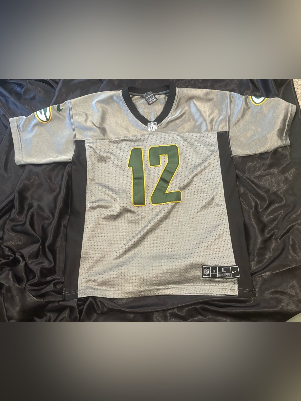 Nike Men’s Gray #12 Green Bay Rodgers Football Jersey L